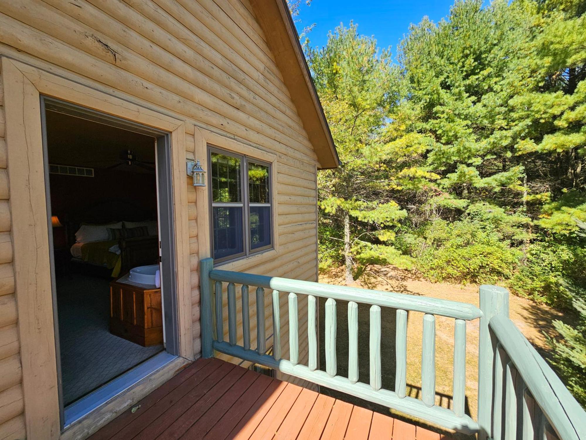 סטורג'און ביי Chanticleer Cabins מראה חיצוני תמונה