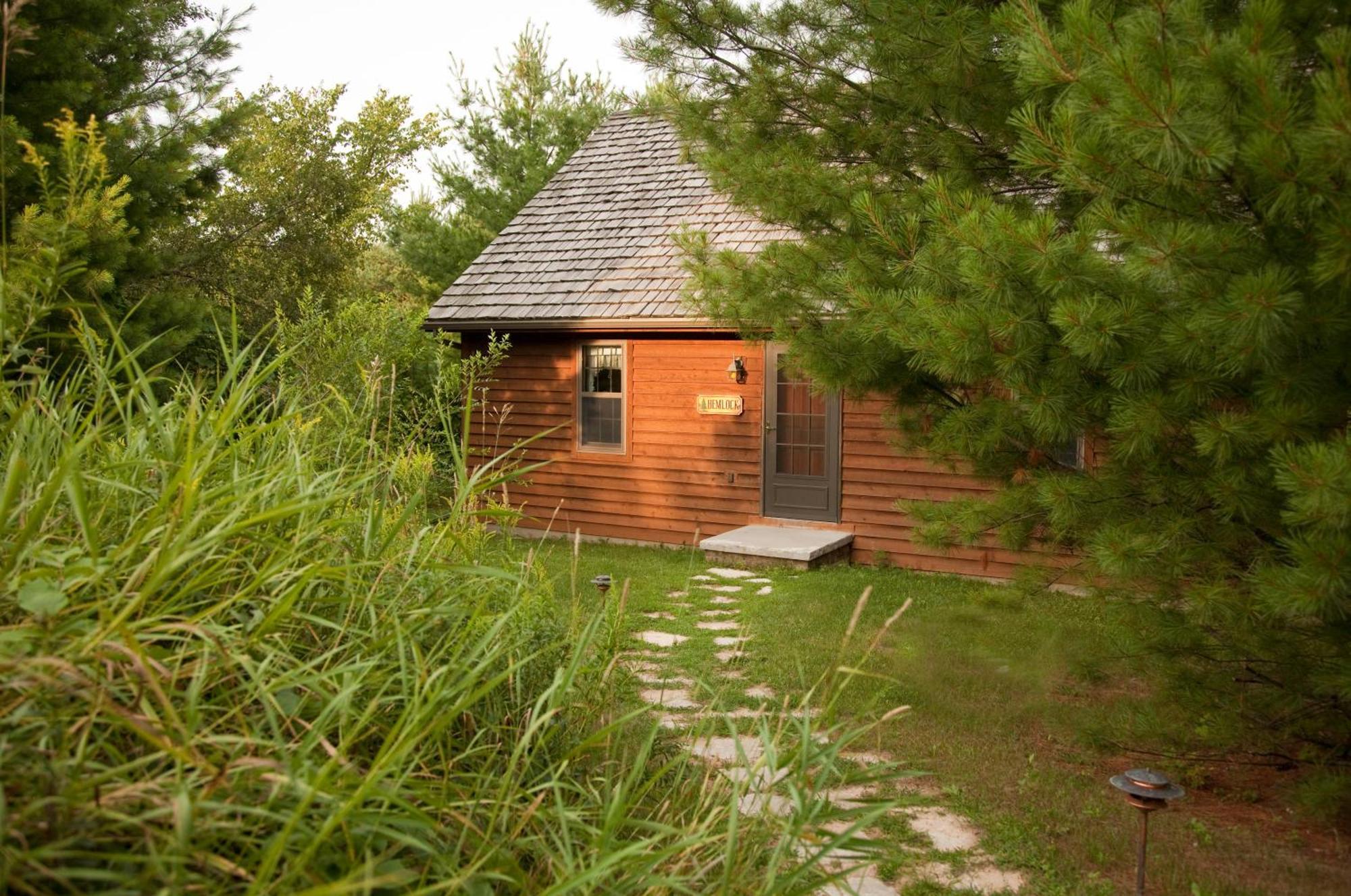 סטורג'און ביי Chanticleer Cabins חדר תמונה